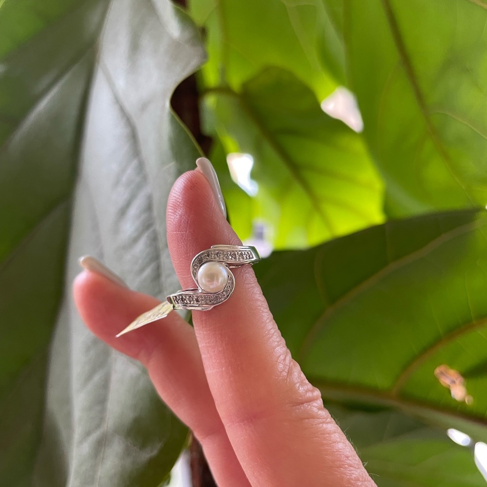 Freshwater Pearl/CZ Sterling Silver Ring